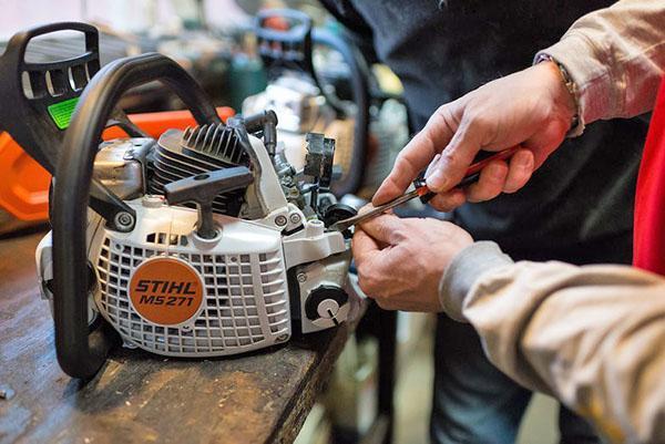 Reparatie van Stihl-kettingzagen wordt uitgevoerd in servicecentra