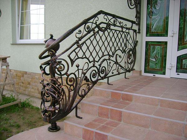 gesmede balustrades