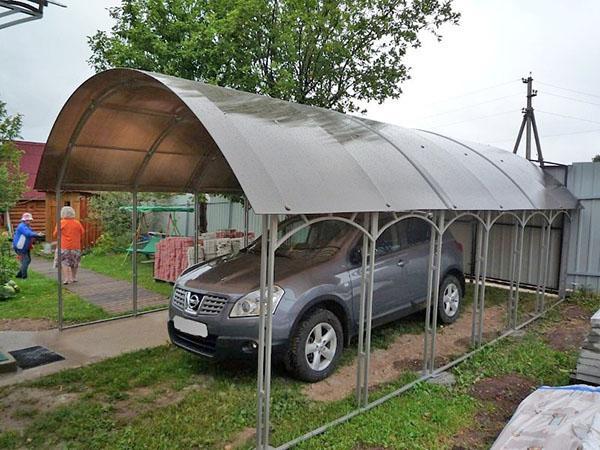 gewelfde carport